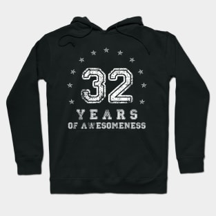 Vintage 32 years of awesomeness Hoodie